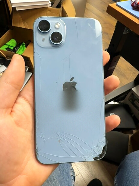 iPhone 14 Plus front glass before service
