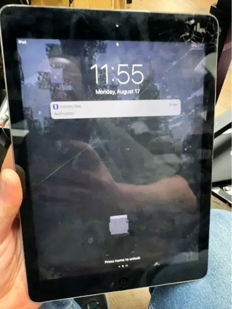 iPad 9.7" screen before