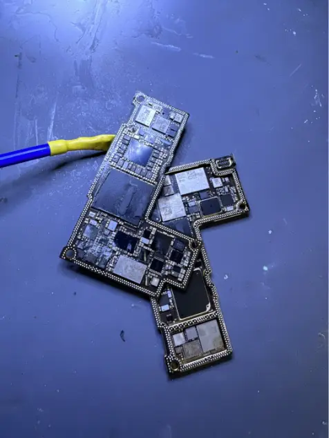 iPhone logic board diagnosis