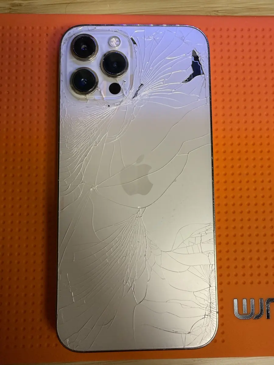 iPhone Pro back glass, shattered
