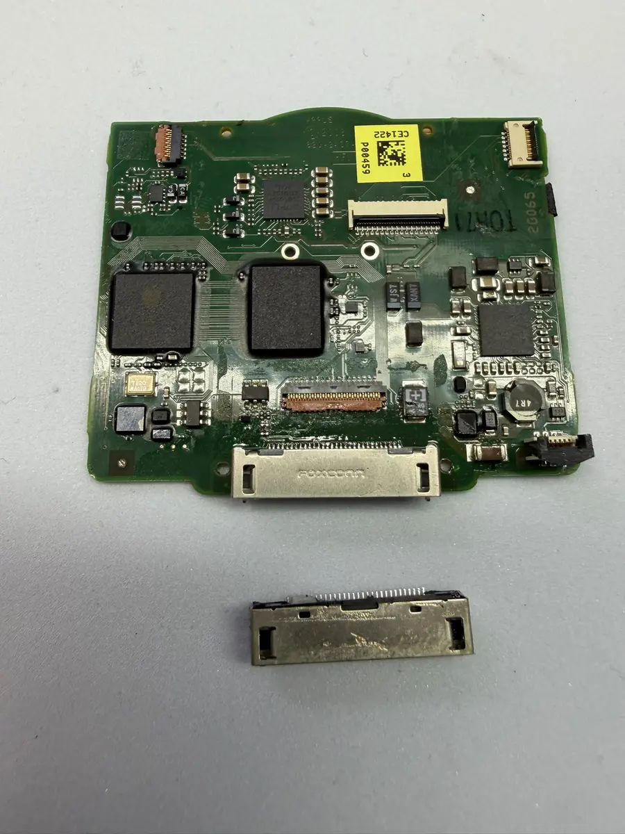 iPod Classic charging port